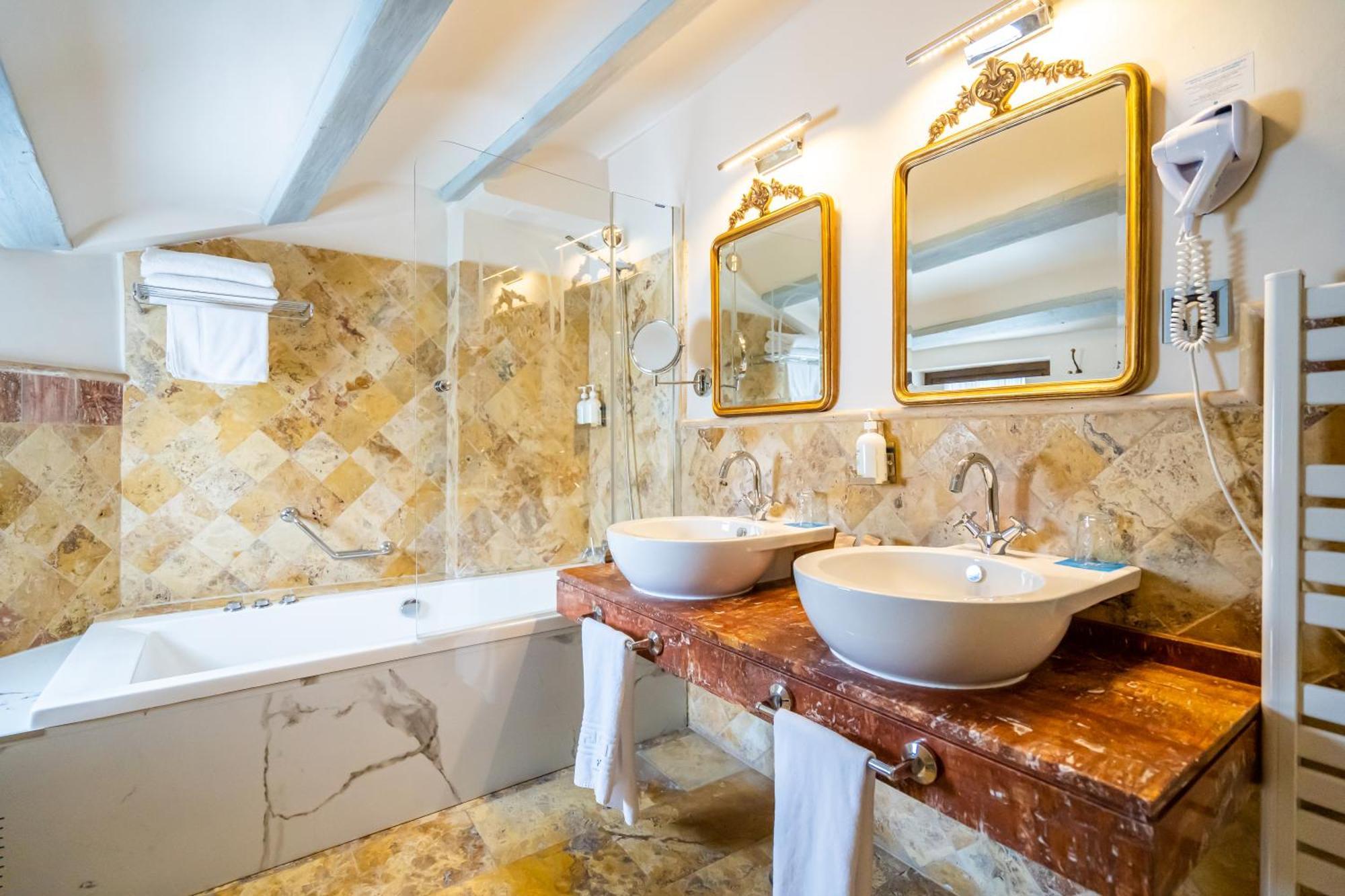 Yit La Casona Del Arco Hotel